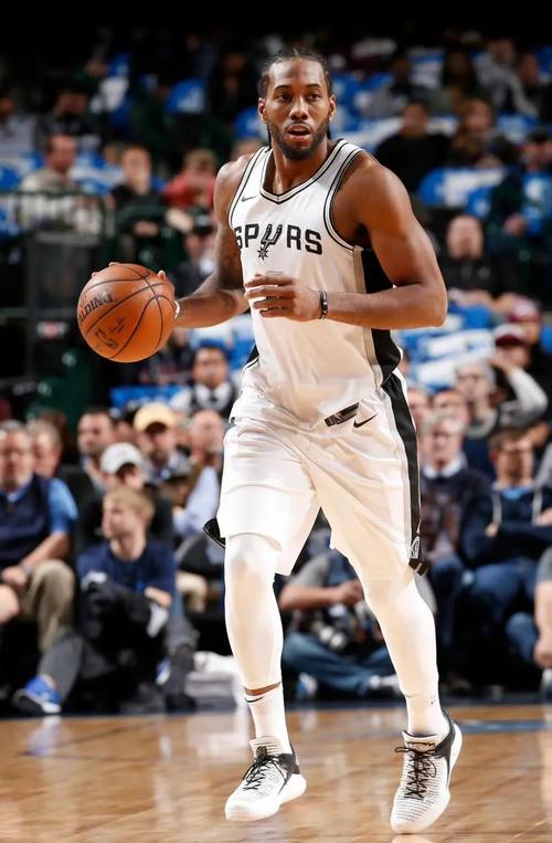 篮球——NBA常规赛：掘金胜火箭