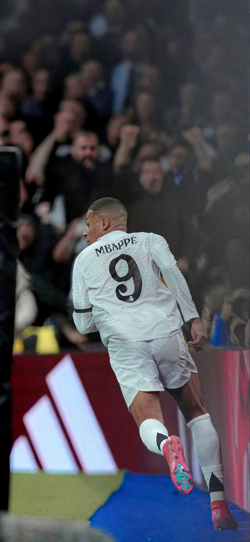 LOL全球战队官方排名，GEN继续保持第一，AL跃升至第三名！