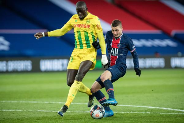 马拉松：上海马拉松完赛人数创纪录