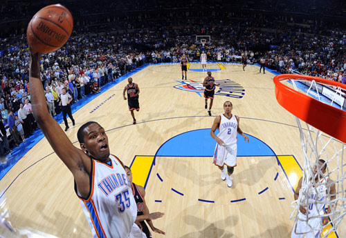 ESPN：萧华面临自园区以来最复杂情况，快船情况不同于森林狼