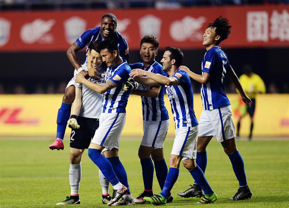 [国内足球]马辅渔单刀直入 面对门将挑射破网