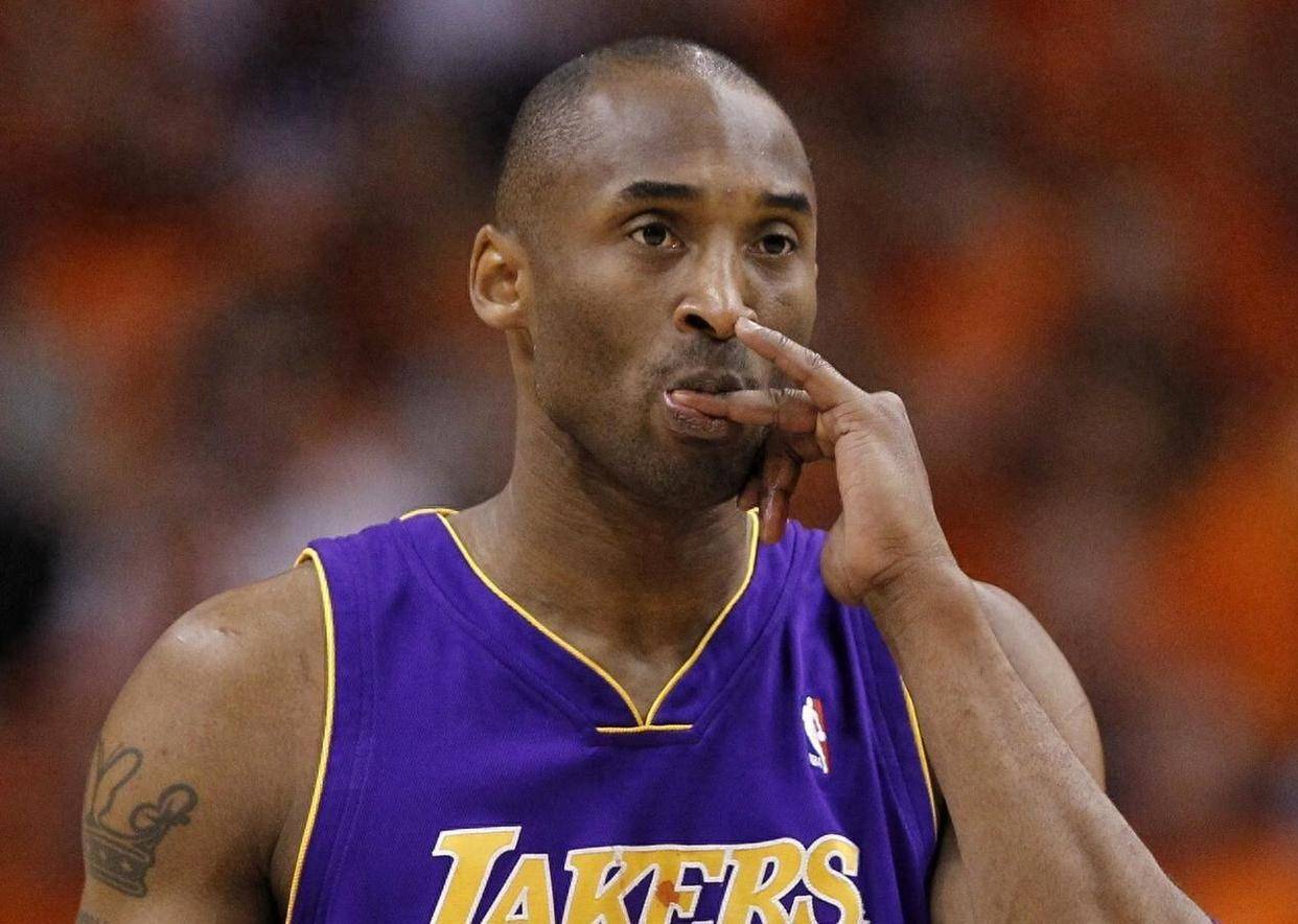 记者：库尔图瓦也伤了，将不会参加11月份国家队比赛